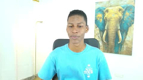 Snapshot of maiki18 chatting on October 2025 09:04:02 PM I am Maik online show from October 2025 09:04:02 PM