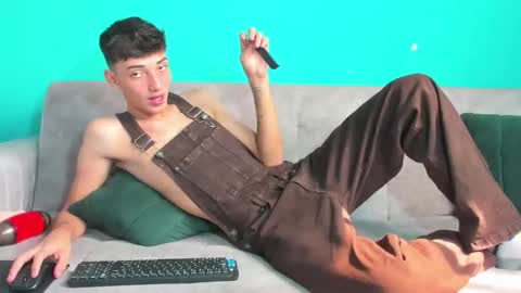 Maikol online show from February 2026 03:18:02 PM