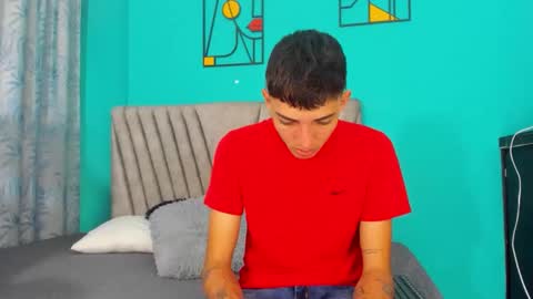 Maikol online show from April 2026 12:21:02 PM