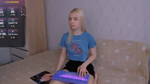 Your kitty online show from April 2026 03:48:02 AM