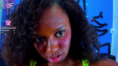 Snapshot of mailyn_er chatting on December 2024 10:23:02 PM Mailyn online show from December 2024 10:23:02 PM