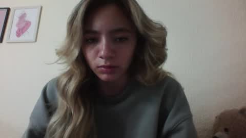 majo_gomezz online show from February 2026 12:06:02 AM