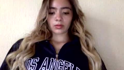 majo_gomezz online show from March 2026 09:37:02 PM