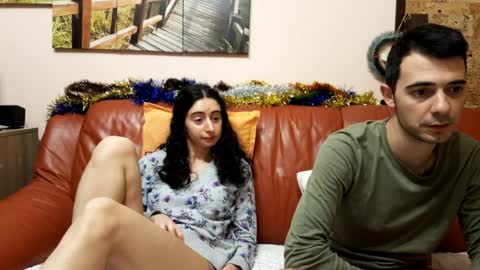 Snapshot of make_me_feel chatting on December 2024 09:20:01 PM Lena Ian online show from December 2024 09:20:01 PM