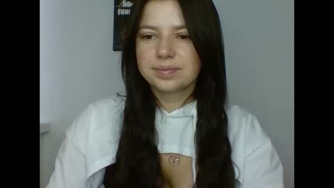 make_mesmile online show from November 2025 07:41:01 AM