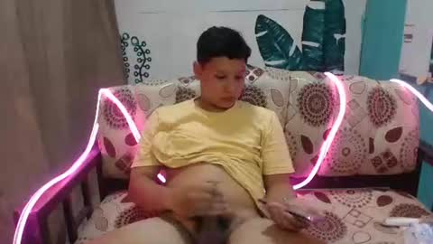 makehugecock online show from November 2025 08:47:01 AM