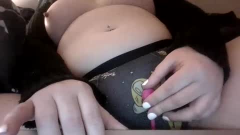 Snapshot of makemewatch chatting on February 2025 03:50:01 AM makemewatch online show from February 2025 03:50:01 AM