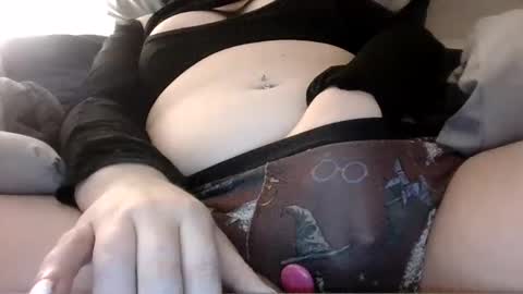 Snapshot of makemewatch chatting on October 2025 09:33:01 PM makemewatch online show from October 2025 09:33:01 PM