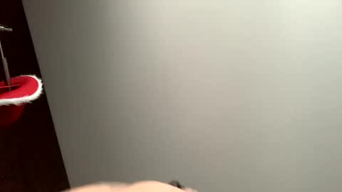 Snapshot of makeouthilldani chatting on December 2024 12:03:02 AM hokulani online show from December 2024 12:03:02 AM