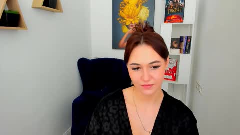 Snapshot of makeyouehappy chatting on November 2025 10:42:01 PM makeyouehappy online show from November 2025 10:42:01 PM