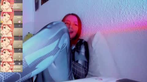 Snapshot of makii_33 chatting on February 2025 02:57:02 AM ... ... online show from February 2025 02:57:02 AM