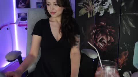 Snapshot of makiyahbelle2 chatting on January 2025 10:00:02 AM MakiyahBelle online show from January 2025 10:00:02 AM