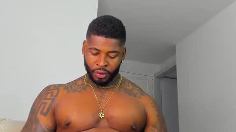 Snapshot of makonneen chatting on October 2025 10:17:02 PM Makonnen online show from October 2025 10:17:02 PM