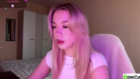 maksisisia online show from December 2025 10:57:02 AM