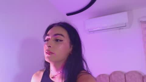Snapshot of malaia_thompson_ chatting on May 2026 11:50:01 AM malaia thompson online show from May 2026 11:50:01 AM
