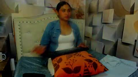 Snapshot of malaika_chalo chatting on August 2026 04:44:01 PM M A L A I K A online show from August 2026 04:44:01 PM