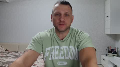 malchyshka online show from December 2024 11:22:02 AM