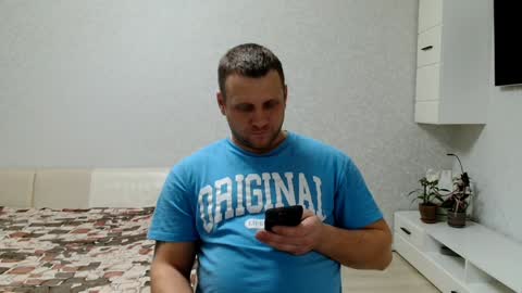 malchyshka online show from February 2025 12:38:02 PM