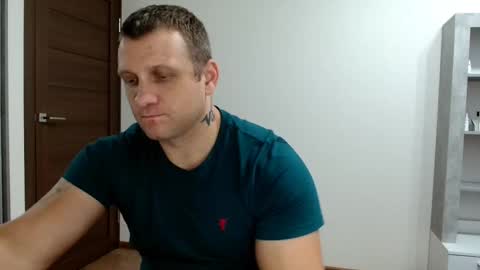 malchyshka online show from October 2025 10:49:01 AM