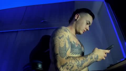 Snapshot of male_pussy chatting on November 2025 04:55:01 AM ADAM online show from November 2025 04:55:01 AM