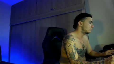 Snapshot of male_pussy chatting on December 2025 09:42:02 PM ADAM online show from December 2025 09:42:02 PM