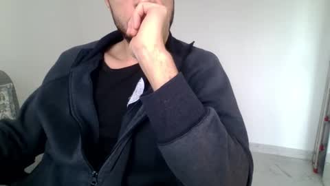 Snapshot of maleboyz chatting on February 2026 01:51:01 PM Boybi online show from February 2026 01:51:01 PM