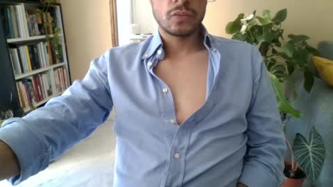 Snapshot of maleboyz chatting on May 2026 11:06:01 AM Boybi online show from May 2026 11:06:01 AM