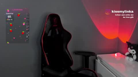 Snapshot of mali_doll chatting on September 2025 09:37:01 PM Malinka online show from September 2025 09:37:01 PM