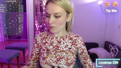 Snapshot of mali_sia chatting on December 2024 03:41:01 AM Mischelle online show from December 2024 03:41:01 AM