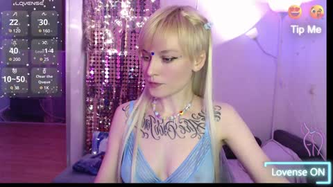 Snapshot of mali_sia chatting on December 2024 01:43:01 AM Mischelle online show from December 2024 01:43:01 AM