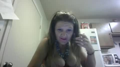 Snapshot of malinda702 chatting on December 2024 08:22:02 AM malinda702 online show from December 2024 08:22:02 AM