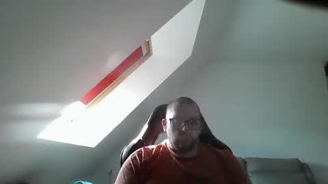 Snapshot of malou2927 chatting on April 2026 04:54:02 PM breton online show from April 2026 04:54:02 PM