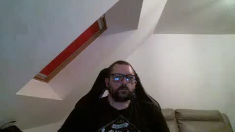 Snapshot of malou2927 chatting on May 2026 07:53:01 PM breton online show from May 2026 07:53:01 PM