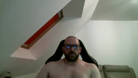 breton online show from June 2026 08:00:02 PM