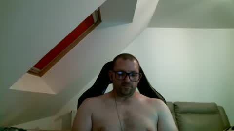 breton online show from July 2026 08:15:02 PM