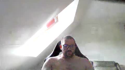 breton online show from July 2026 07:13:01 AM