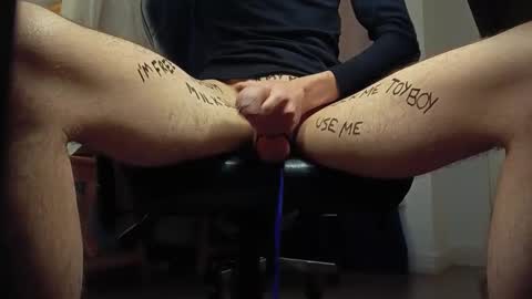 Snapshot of malou_chat chatting on December 2025 03:07:01 PM malou online show from December 2025 03:07:01 PM