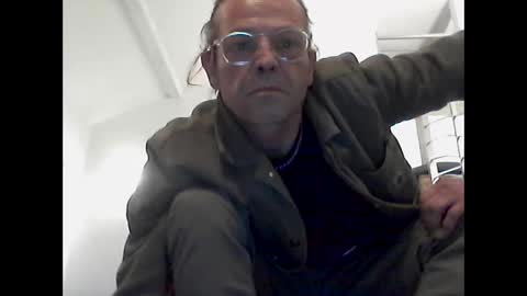 man38110 online show from March 2025 08:42:01 PM