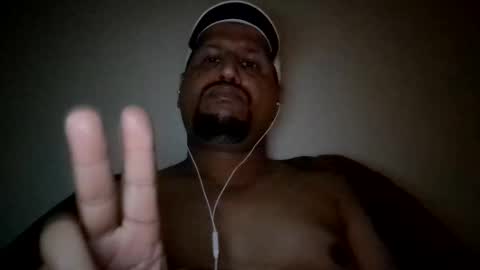 Snapshot of man_new chatting on February 2025 12:22:02 AM Man new online show from February 2025 12:22:02 AM