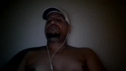 Snapshot of man_new chatting on March 2025 01:39:01 AM Man new online show from March 2025 01:39:01 AM