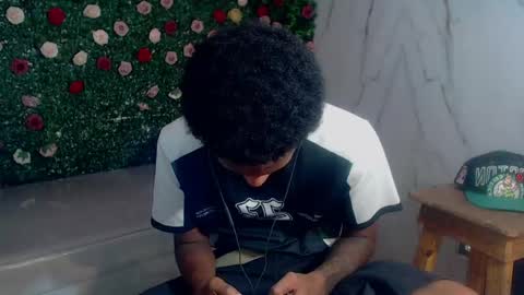 man_sant11 online show from April 2026 03:52:01 PM