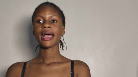 Snapshot of mandymia chatting on October 2025 06:20:02 PM mandymia online show from October 2025 06:20:02 PM