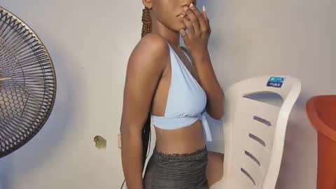 Snapshot of mandymia chatting on November 2025 04:07:01 AM mandymia online show from November 2025 04:07:01 AM