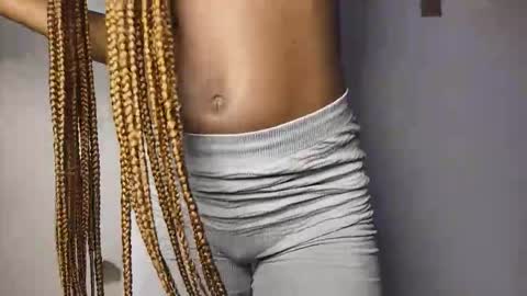 Snapshot of mandymia chatting on November 2025 04:37:02 AM mandymia online show from November 2025 04:37:02 AM