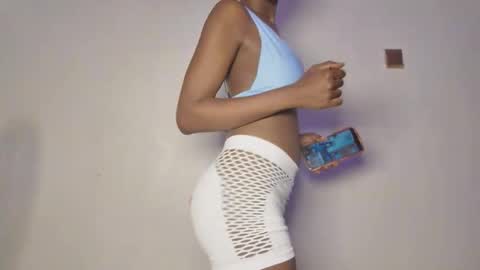 Snapshot of mandymia chatting on December 2025 04:54:01 AM mandymia online show from December 2025 04:54:01 AM