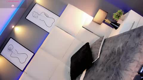 Snapshot of manellyksparklee chatting on November 2025 01:00:02 PM manellyksparklee online show from November 2025 01:00:02 PM