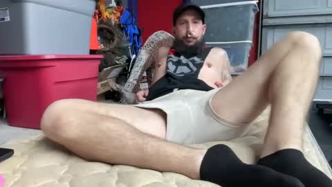 manfromgrunkle online show from January 2026 05:31:01 AM