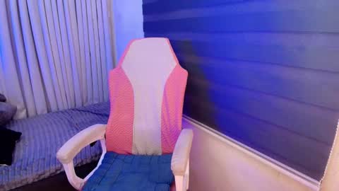 Snapshot of manhattan_men18 chatting on December 2025 03:44:02 AM JM18 online show from December 2025 03:44:02 AM