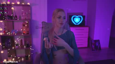 Amelie online show from February 2025 01:19:02 AM