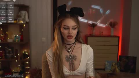 Amelie online show from November 2025 10:36:02 PM